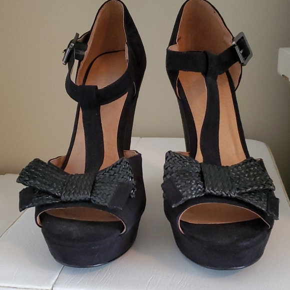 Crown Vintage black suede tstrap peep toe wedge 8 - Picture 3 of 6